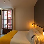 Casual Fuentes Konukevi 4*