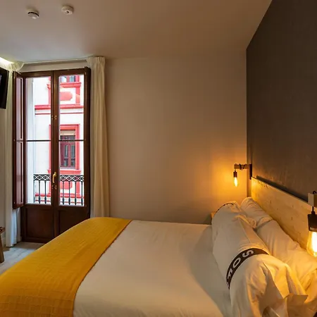 Casual Fuentes Penzion 4*